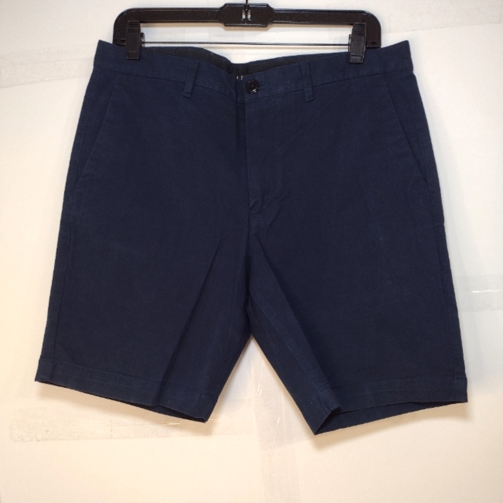 Theory Men's Navy Shorts Size (32)